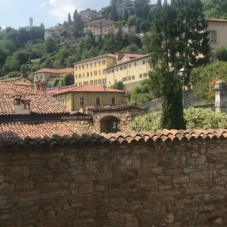 Agnese Old Town Bed and Breakfast